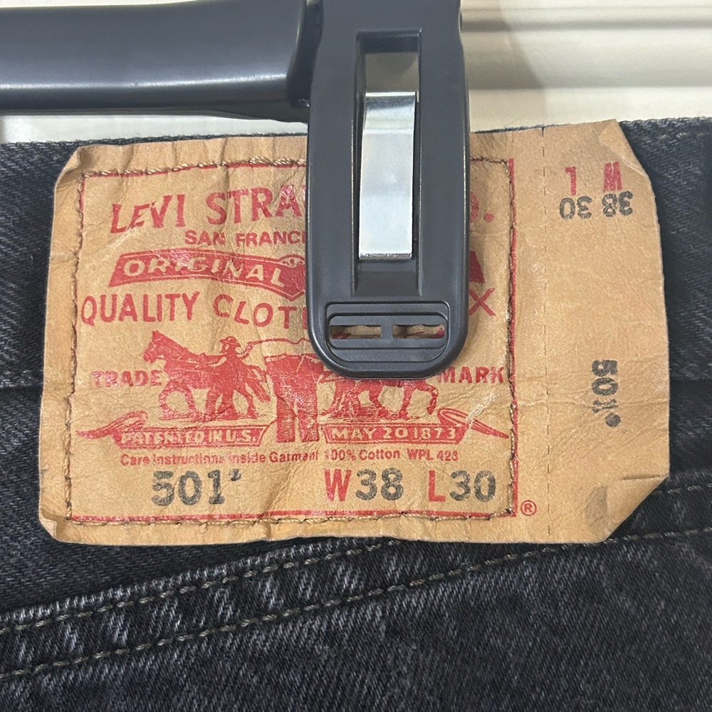Vintage Levi’s 501 Men’s 38x30 Button Fly Denim Jeans - Picture 5 of 11
